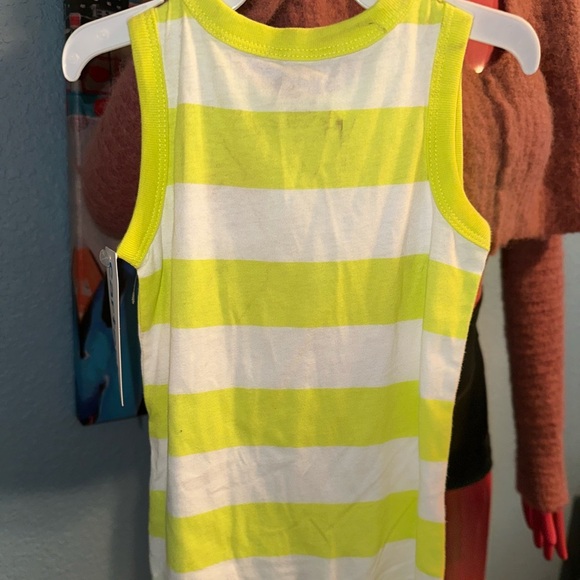 Carter's New Romper - Picture 4 of 5